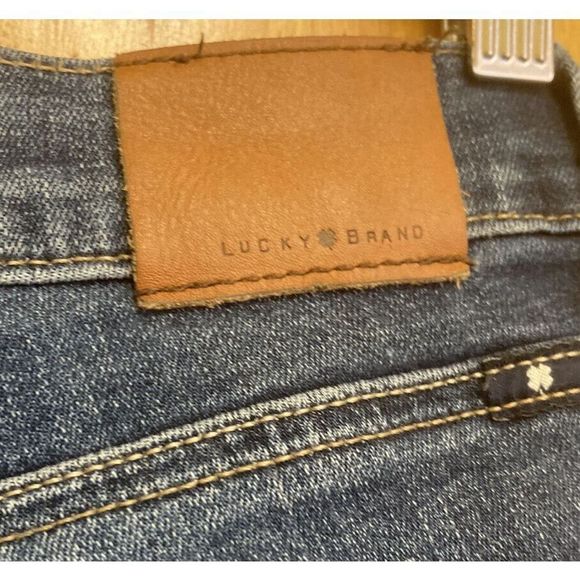 Lucky Brand Women’s Jeans 8/29 Ankle Blue Denim Mid Rise Sofia Straight Leg - Picture 4 of 7